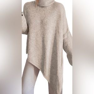 BTFBM‎ women’s long sleeve turtleneck sweater.